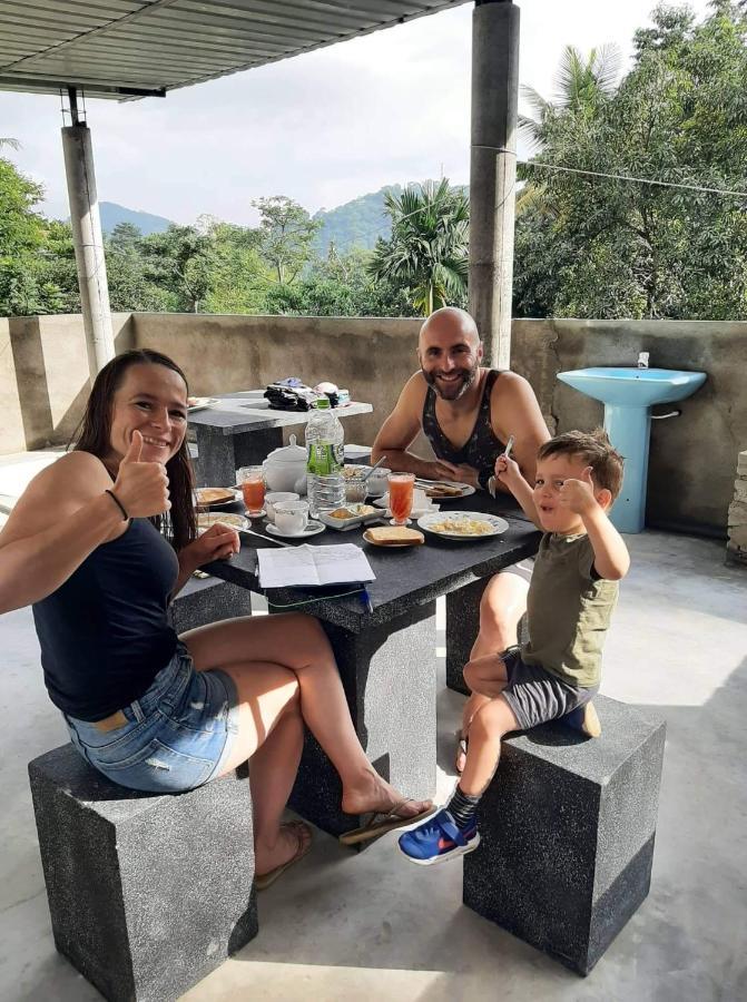 Sura Homestay 캔디 외부 사진