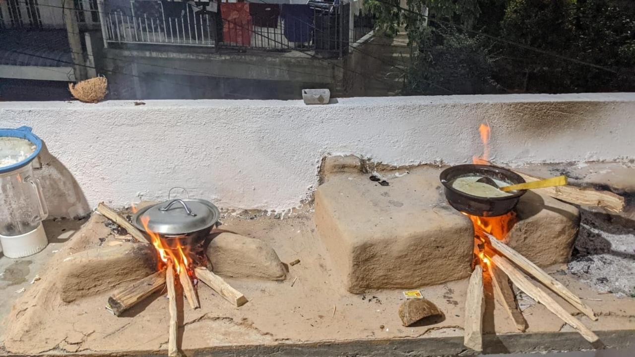 Sura Homestay 캔디 외부 사진