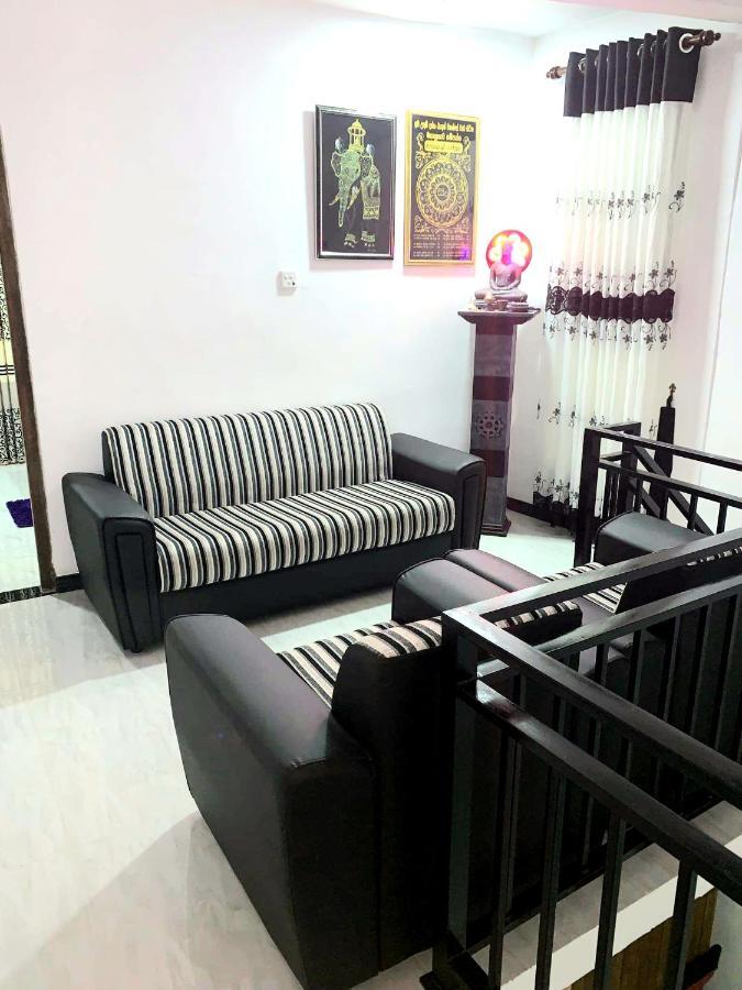 Sura Homestay 캔디 외부 사진
