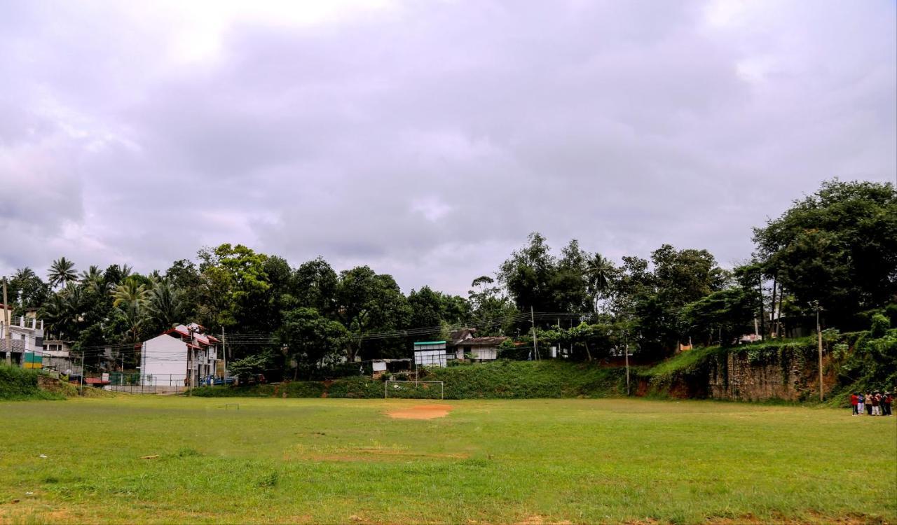 Sura Homestay 캔디 외부 사진