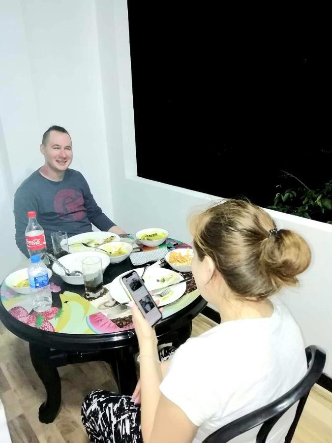 Sura Homestay 캔디 외부 사진
