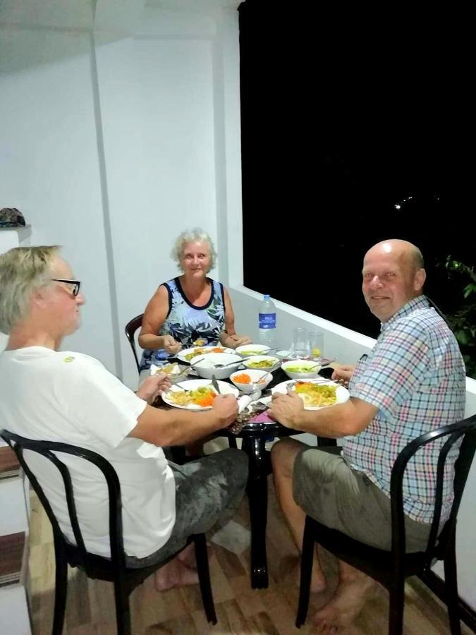 Sura Homestay 캔디 외부 사진